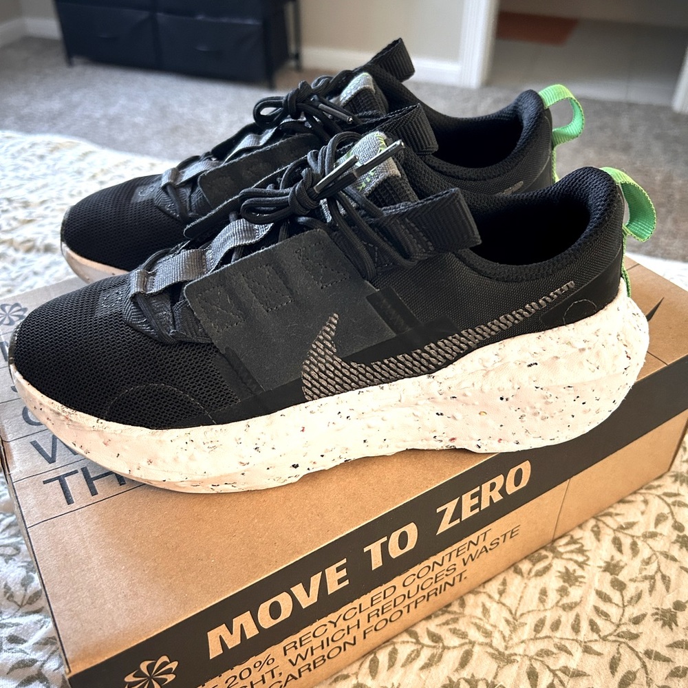 Women’s Nike shoes